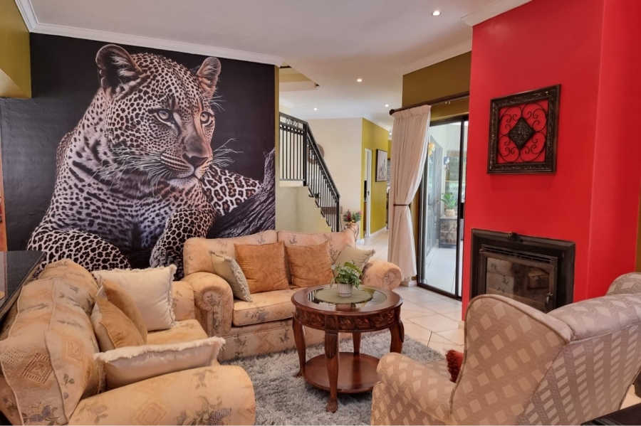 3 Bedroom Property for Sale in WestLake Country Safari Estate North West
